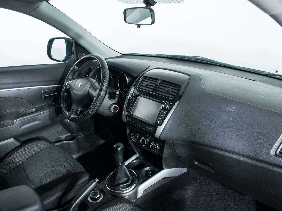 Peugeot 4008 б/у, 2012, Механическая. Фото: #6