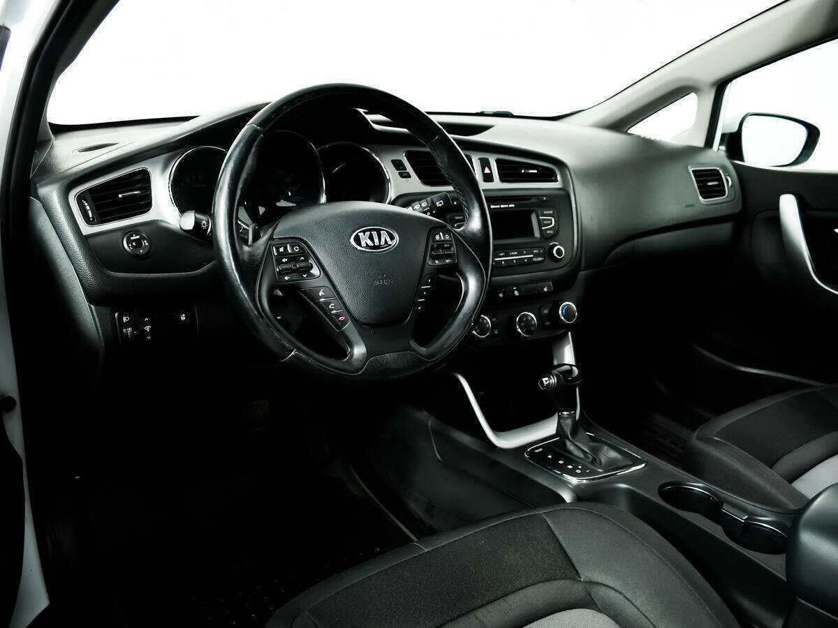 Kia Ceed б/у, 2013, Автоматическая. Фото: #12