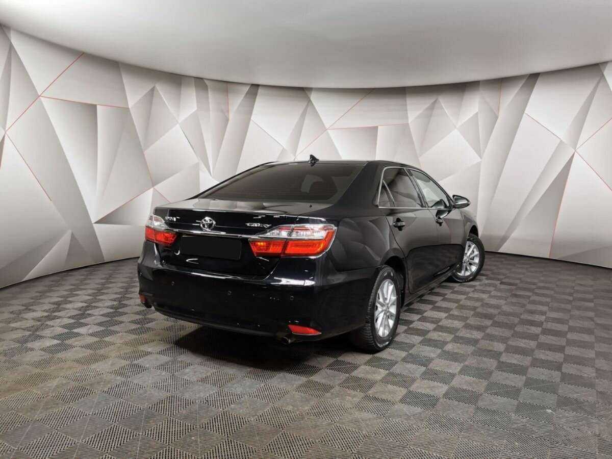 Toyota Camry б/у, 2017, Автоматическая. Фото: #1