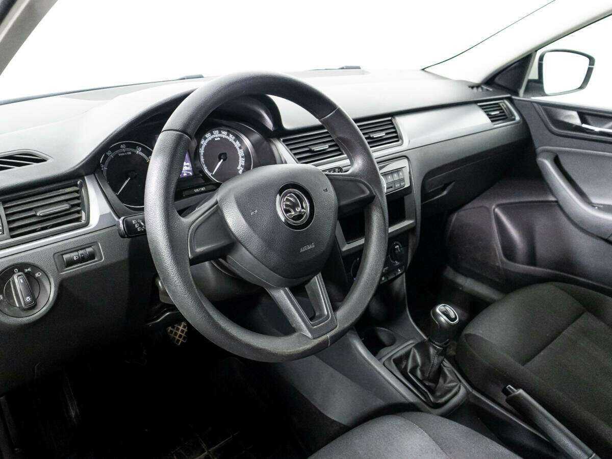Skoda Rapid б/у, 2017, Механическая. Фото: #10