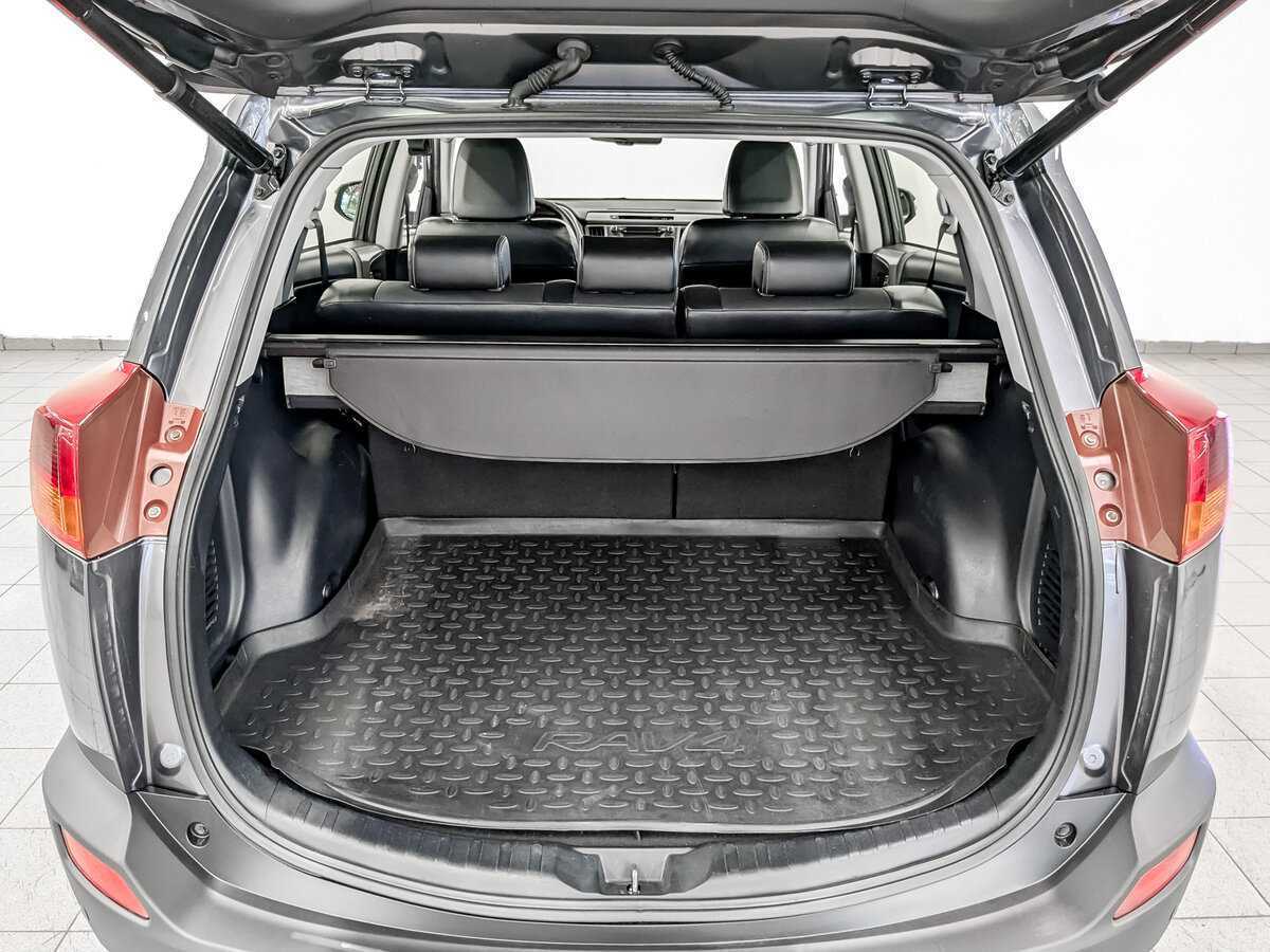 Toyota RAV4 б/у, 2014, Автоматическая. Фото: #9