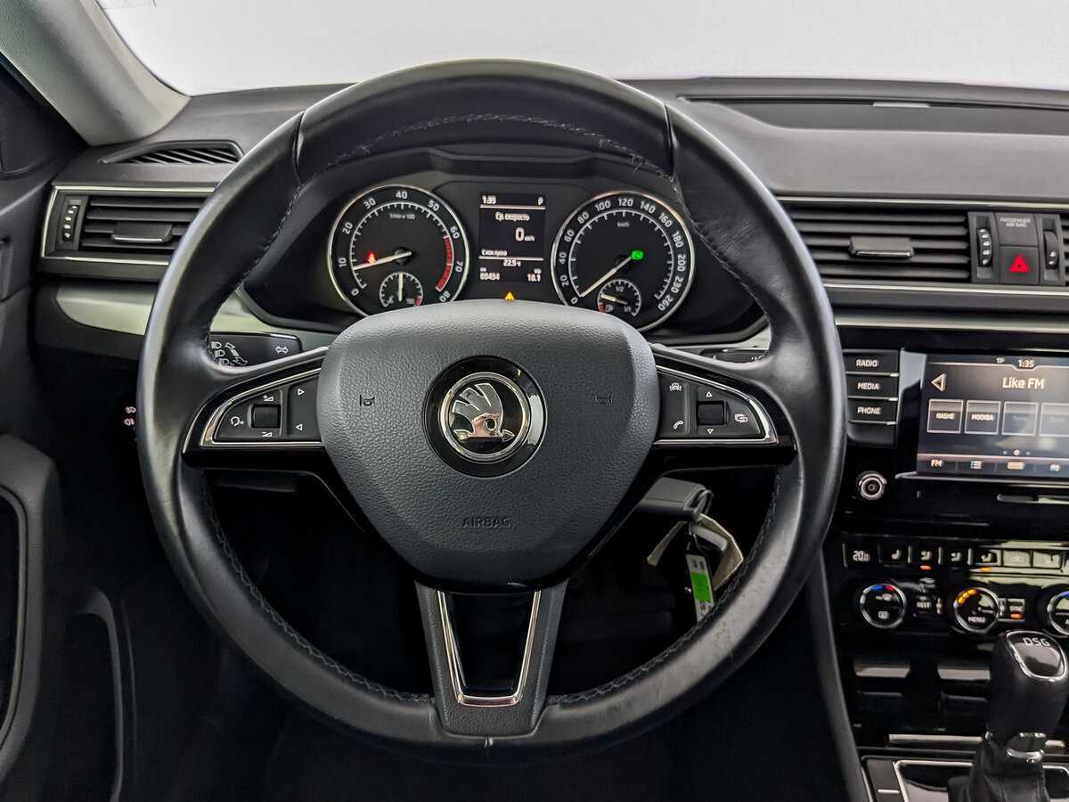Skoda Superb б/у, 2018, Роботизированная. Фото: #18