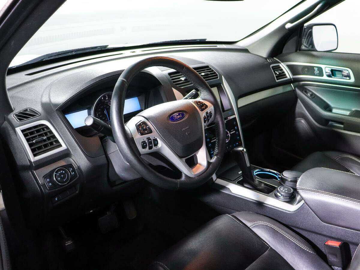 Ford Explorer б/у, 2015, Автоматическая. Фото: #14