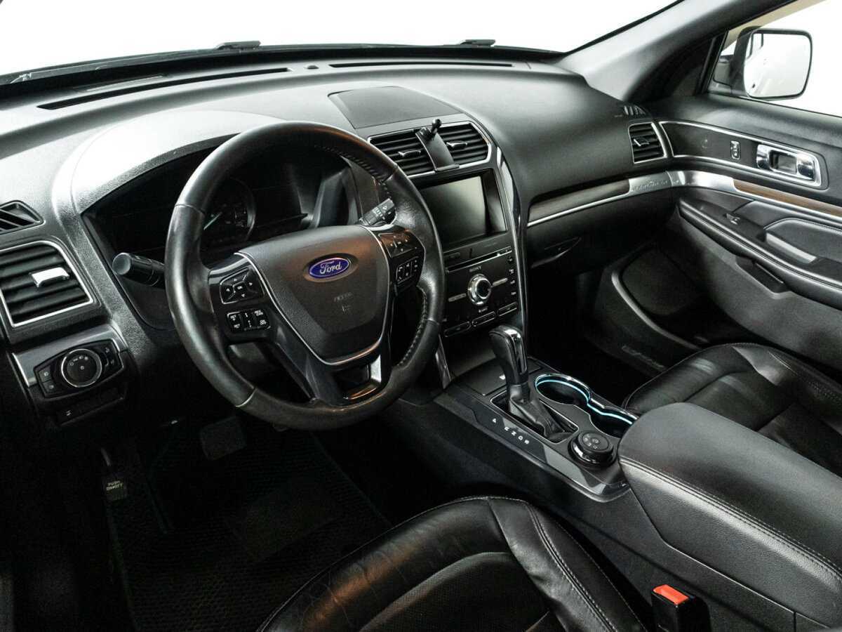 Ford Explorer б/у, 2015, Автоматическая. Фото: #10