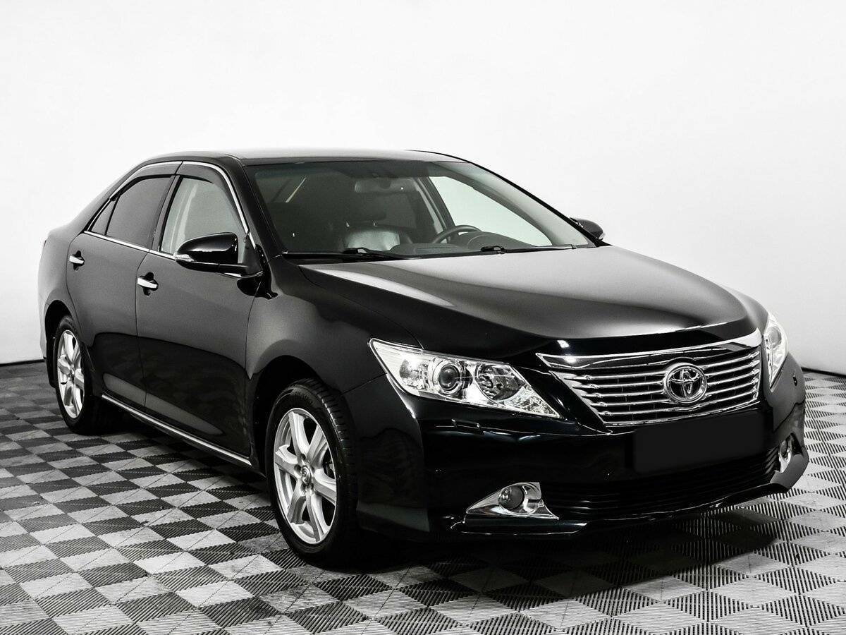 Toyota Camry б/у, 2012, Автоматическая. Фото: #2