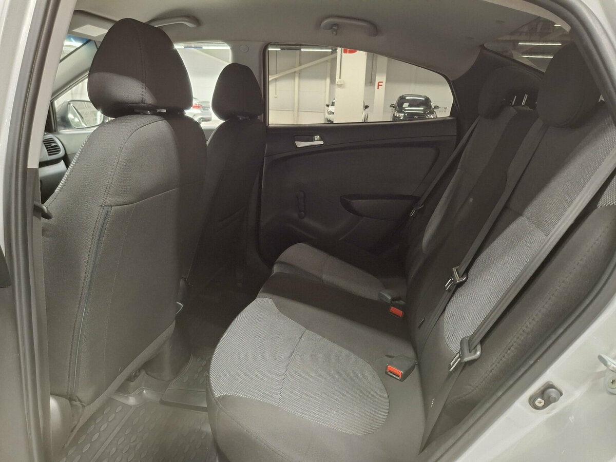 Hyundai Solaris б/у, 2014, Механическая. Фото: #11