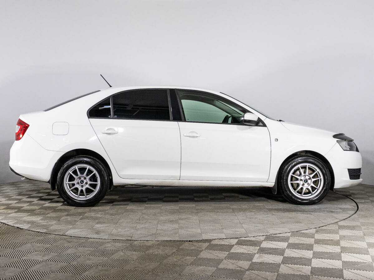 Skoda Rapid б/у, 2014, Механическая. Фото: #3