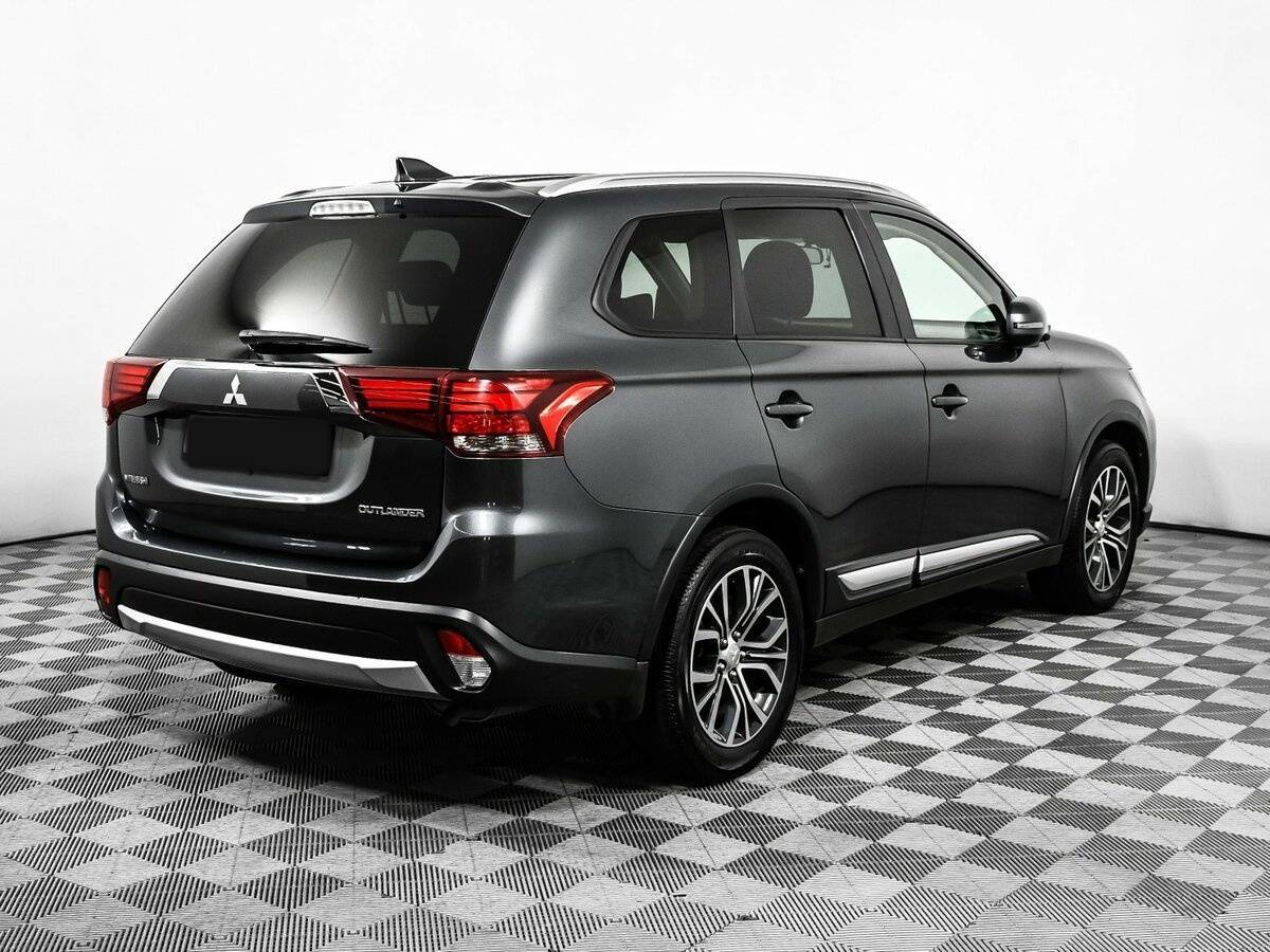 Mitsubishi Outlander б/у, 2018, Вариатор. Фото: #4