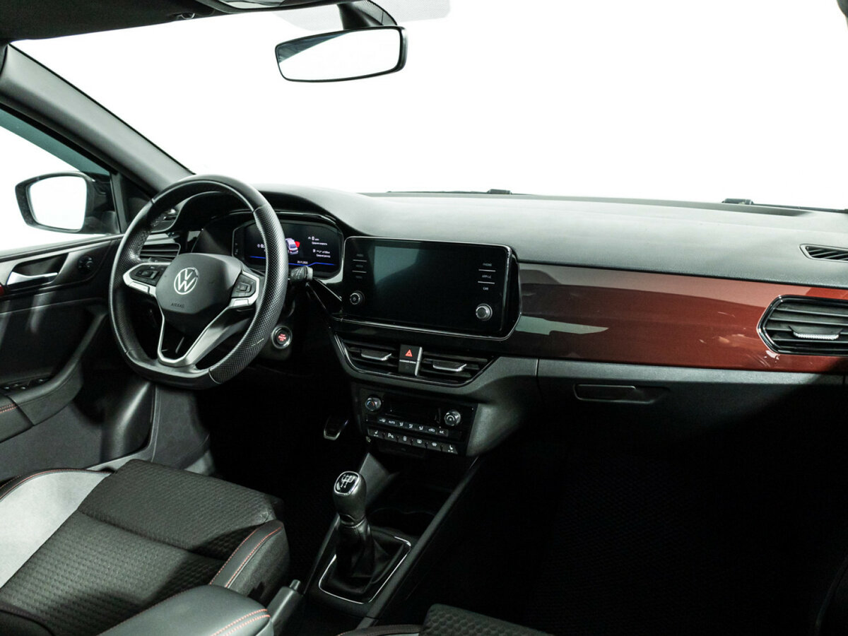 Volkswagen Polo б/у, 2021, Механическая. Фото: #8