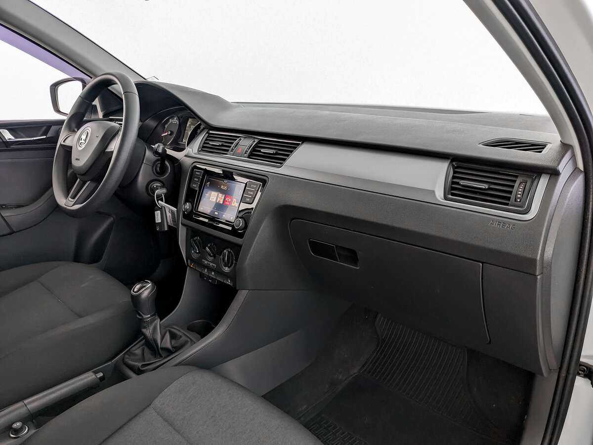 Skoda Rapid б/у, 2017, Механическая. Фото: #8