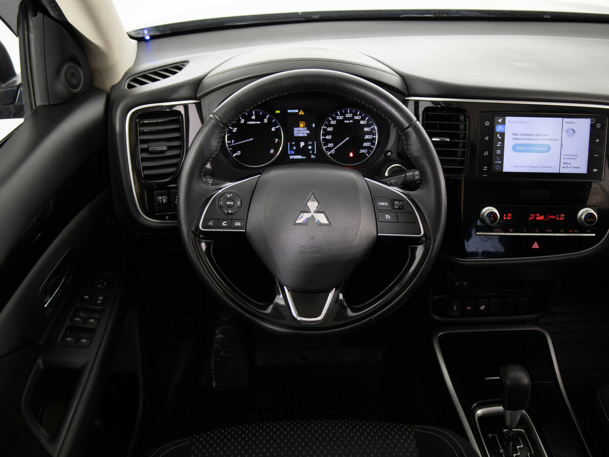 Mitsubishi Outlander б/у, 2020, Вариатор. Фото: #5