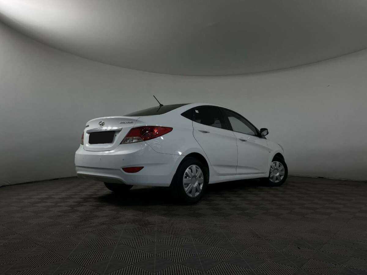 Hyundai Solaris б/у, 2012, Автоматическая. Фото: #5