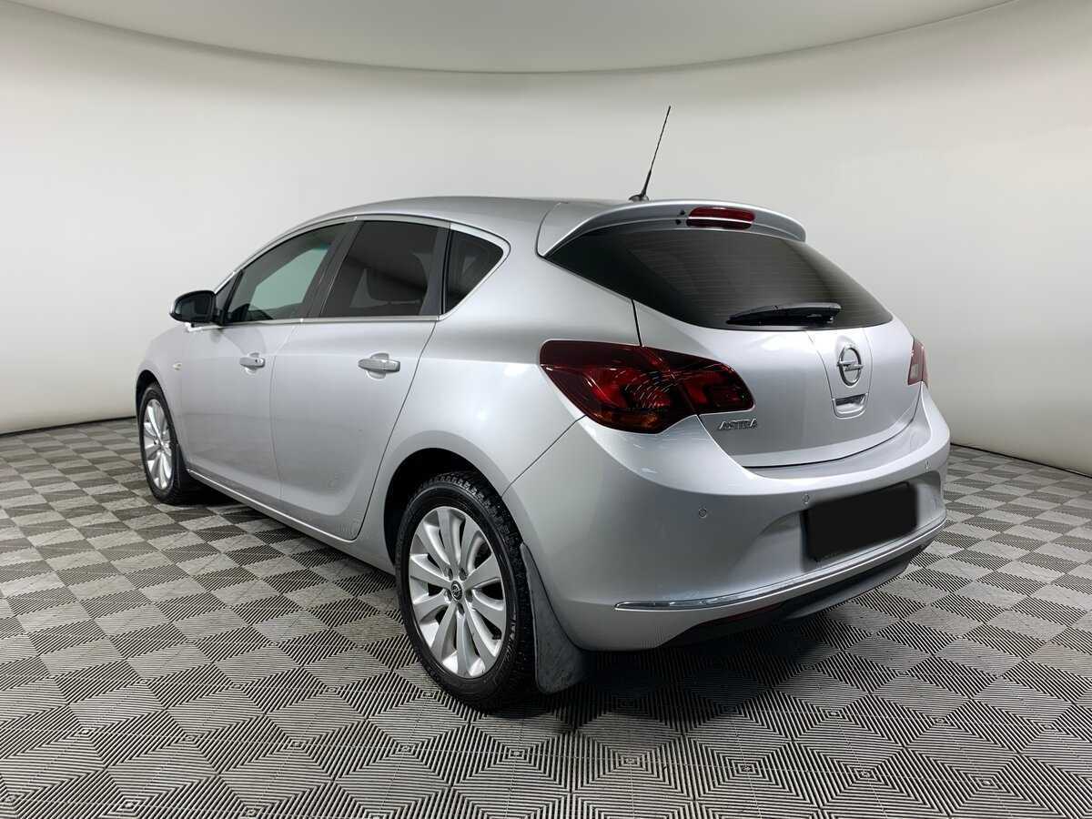 Opel Astra б/у, 2012, Механическая. Фото: #6