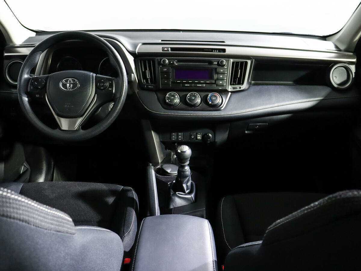 Toyota RAV4 б/у, 2018, Механическая. Фото: #11