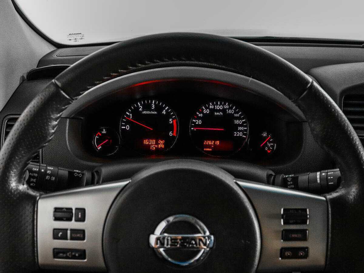 Nissan Pathfinder б/у, 2013, Механическая. Фото: #16