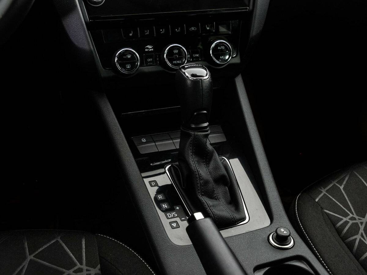 Skoda Octavia б/у, 2020, Автоматическая. Фото: #9