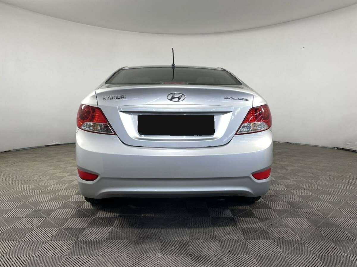 Hyundai Solaris б/у, 2014, Механическая. Фото: #2