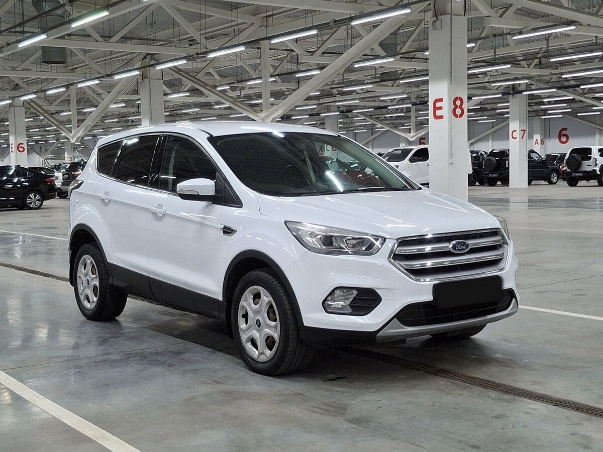 Ford Kuga б/у, 2018, Автоматическая. Фото: #2