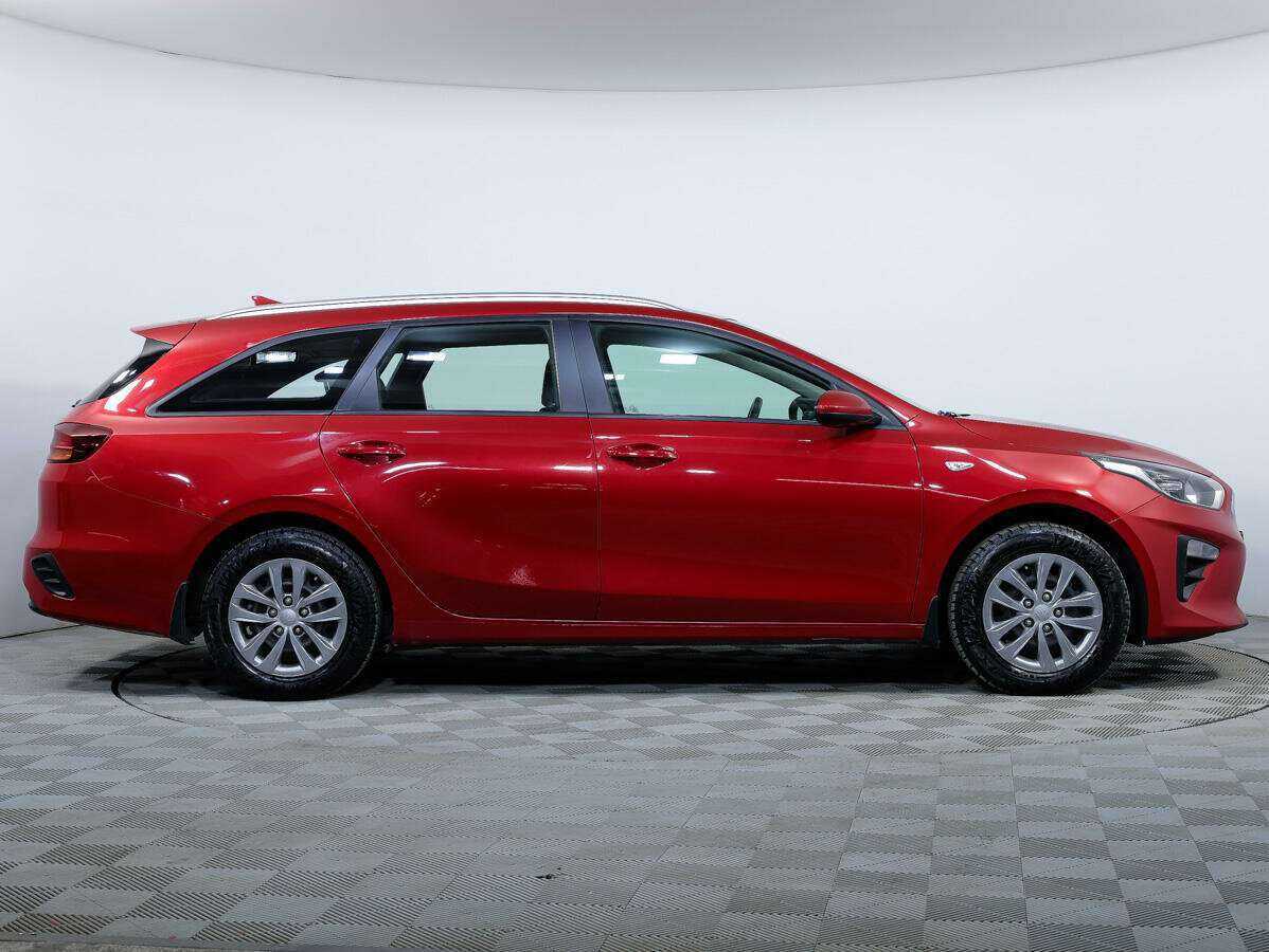 Kia Ceed б/у, 2019, Автоматическая. Фото: #2