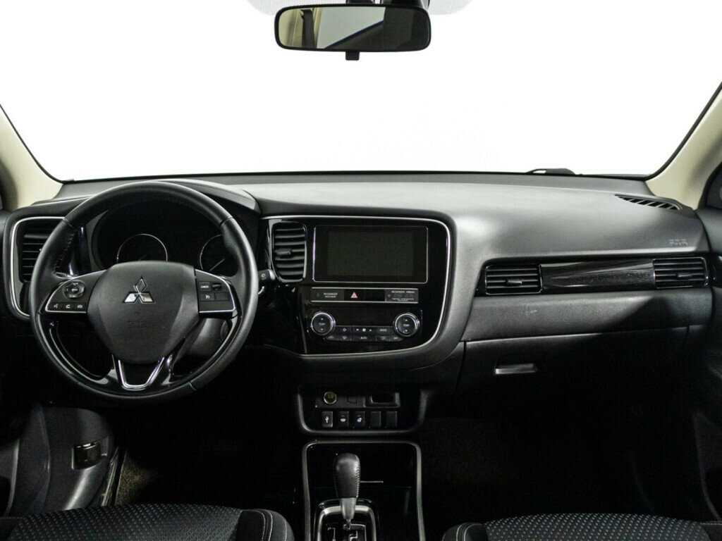 Mitsubishi Outlander б/у, 2019, Вариатор. Фото: #9