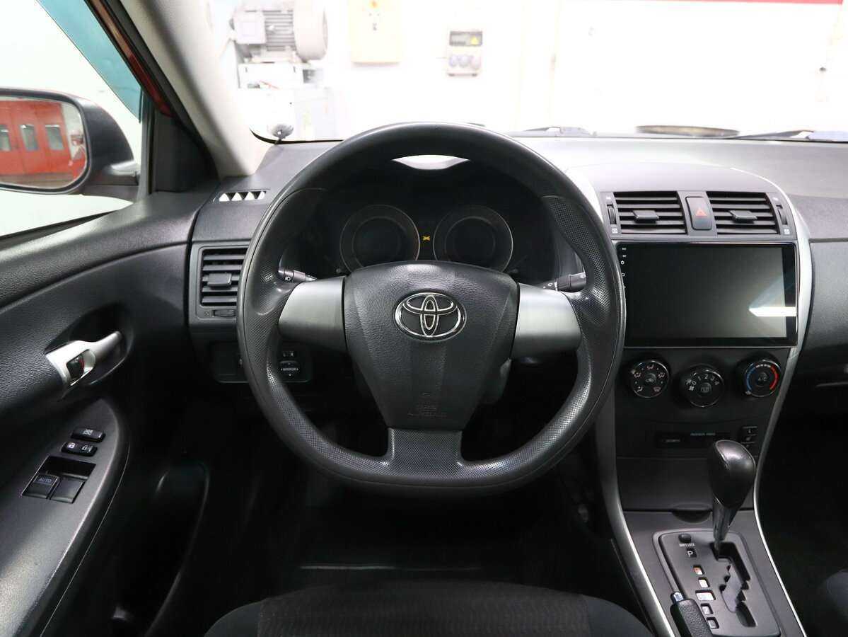Toyota Corolla б/у, 2012, Автоматическая. Фото: #15