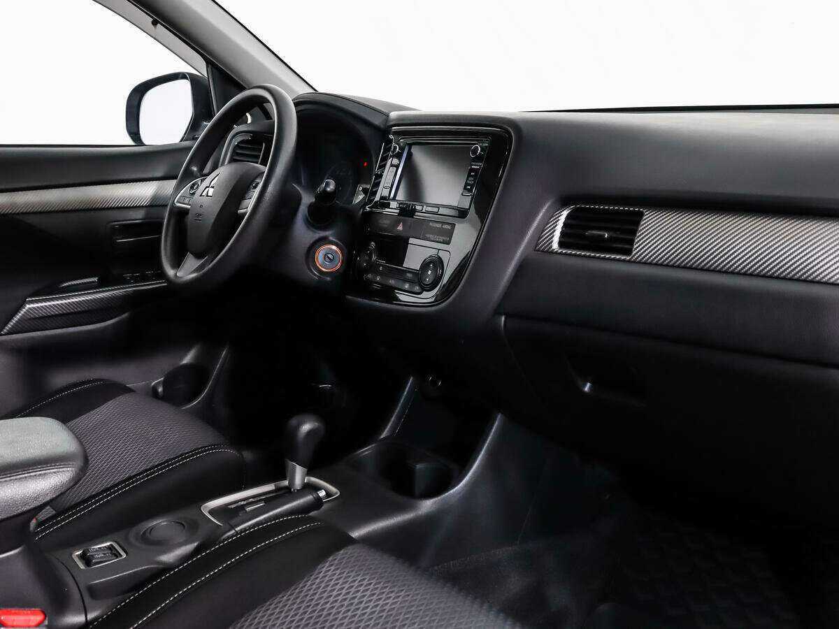 Mitsubishi Outlander б/у, 2016, Вариатор. Фото: #10