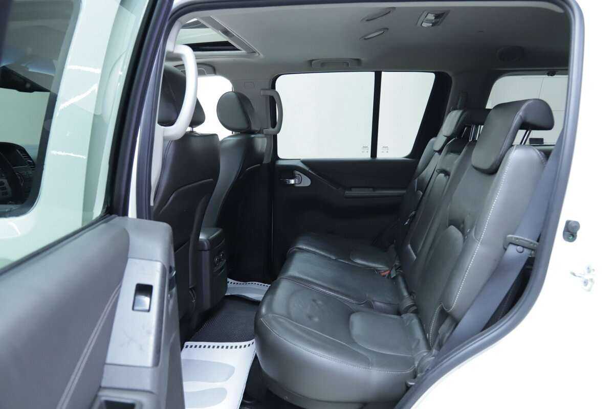 Nissan Pathfinder б/у, 2012, Автоматическая. Фото: #18