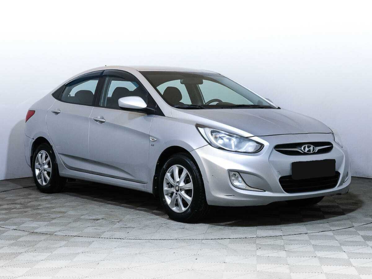 Hyundai Solaris б/у, 2012, Автоматическая. Фото: #1