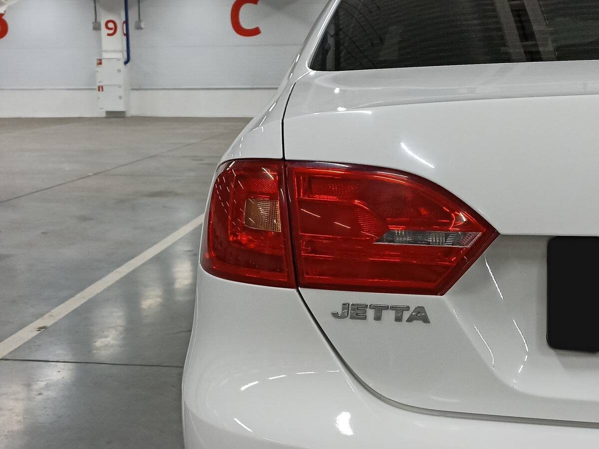 Volkswagen Jetta б/у, 2014, Механическая. Фото: #8
