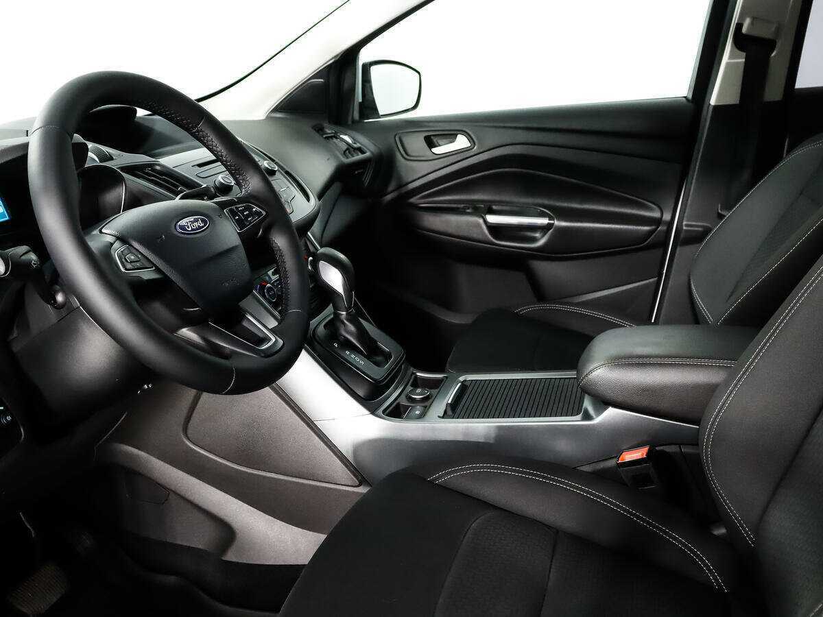 Ford Kuga б/у, 2017, Автоматическая. Фото: #5