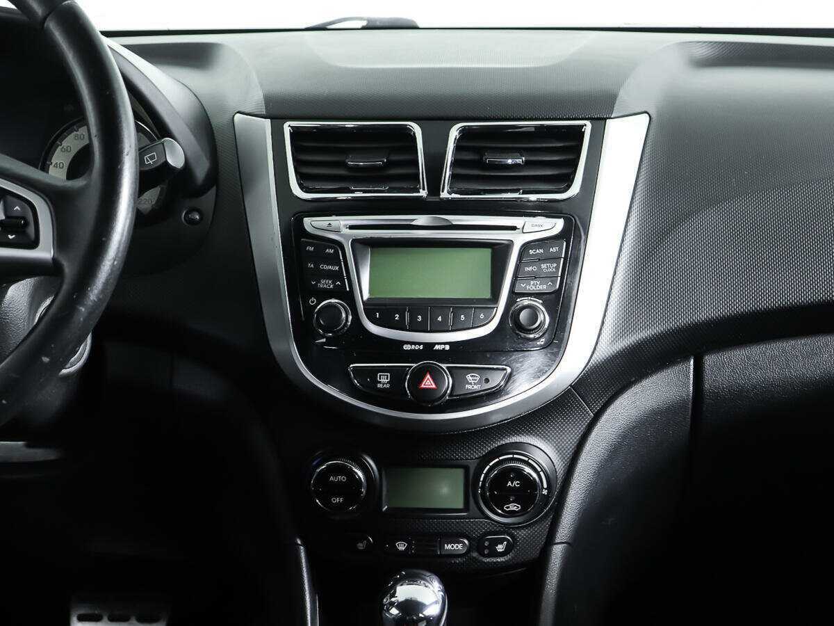 Hyundai Solaris б/у, 2012, Автоматическая. Фото: #10