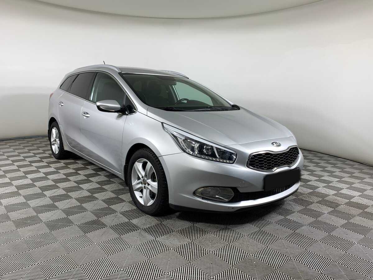 Kia Ceed б/у, 2013, Автоматическая. Фото: #2