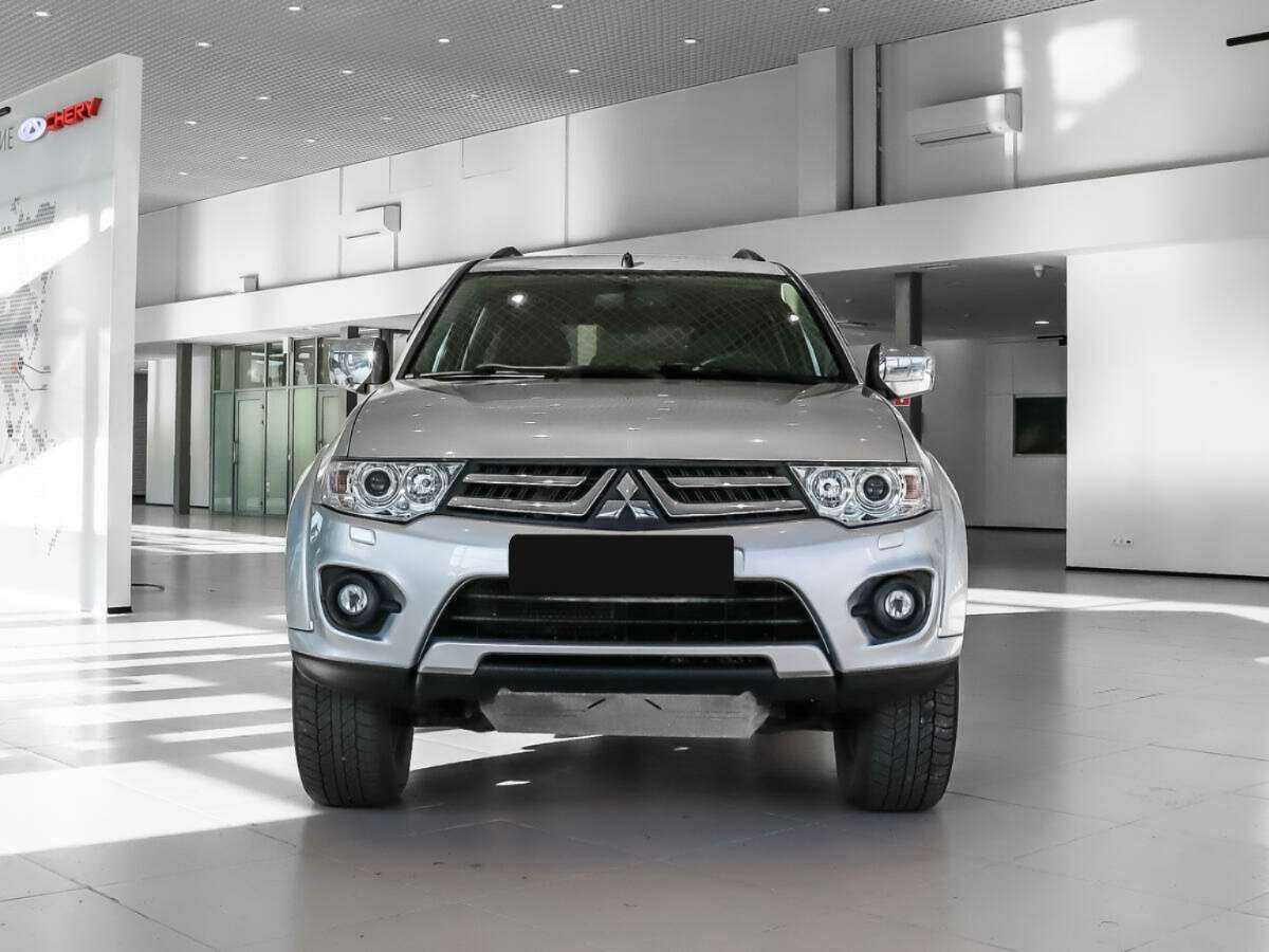 Mitsubishi Pajero Sport б/у, 2015, Автоматическая. Фото: #0