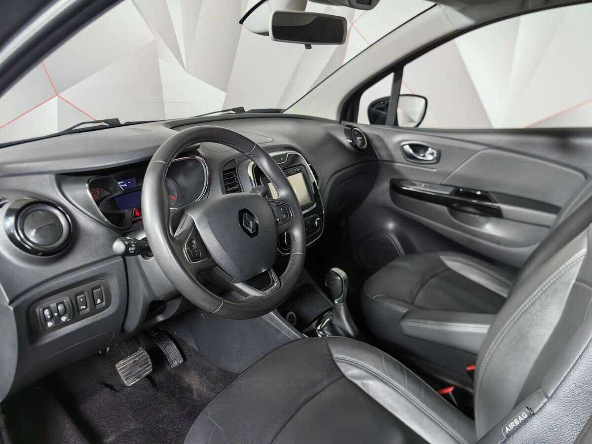 Renault Kaptur б/у, 2017, Автоматическая. Фото: #11
