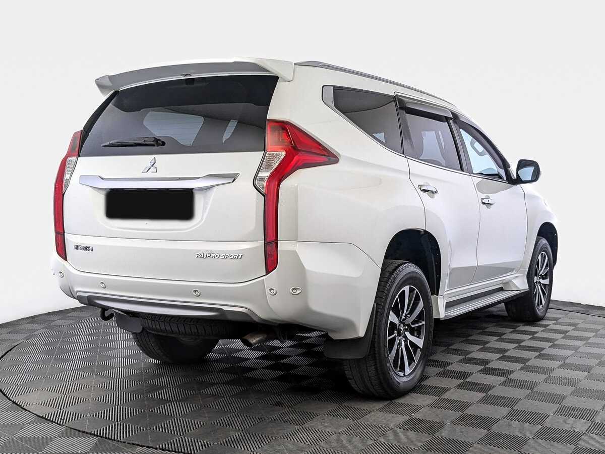Mitsubishi Pajero Sport б/у, 2017, Автоматическая. Фото: #4