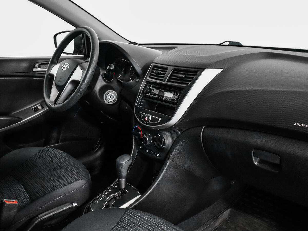 Hyundai Solaris б/у, 2016, Автоматическая. Фото: #10