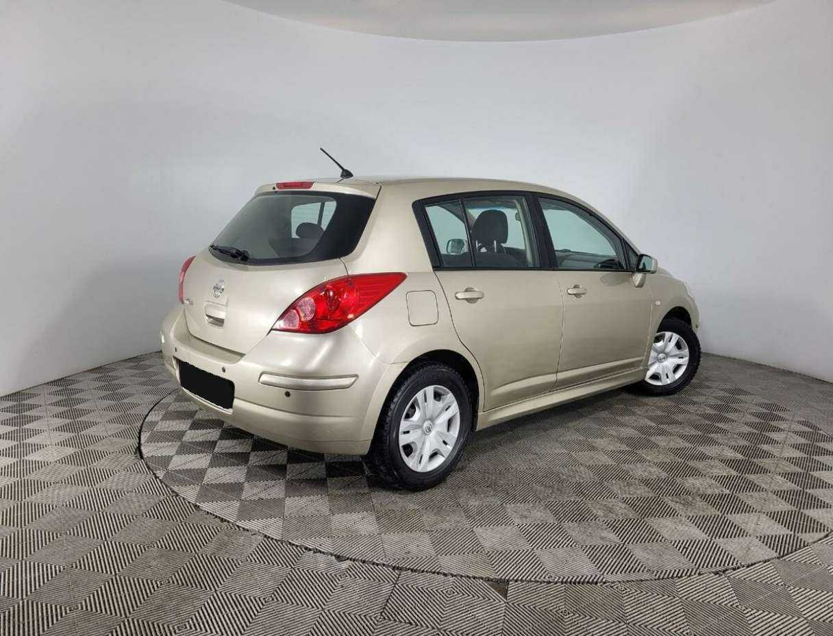 Nissan Tiida б/у, 2013, Механическая. Фото: #5