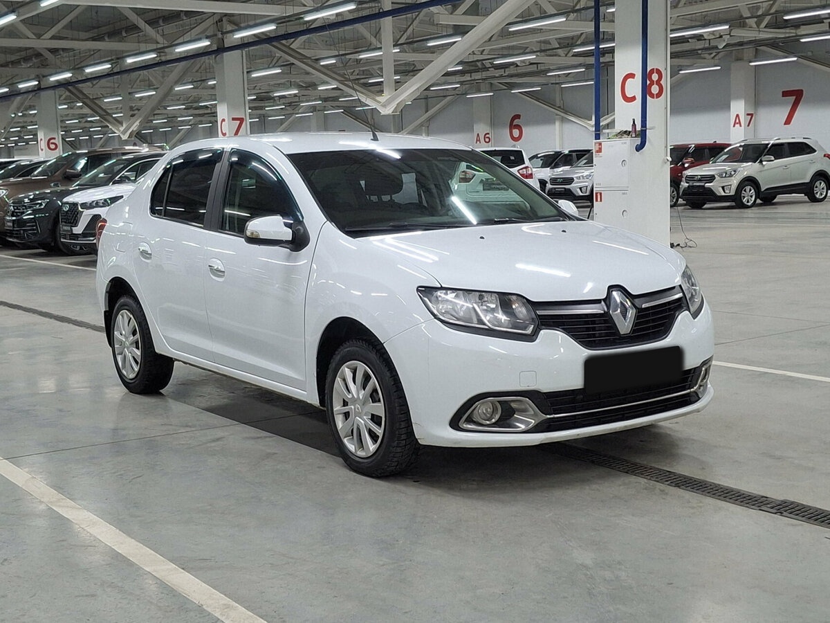 Renault Logan б/у, 2017, Автоматическая. Фото: #2
