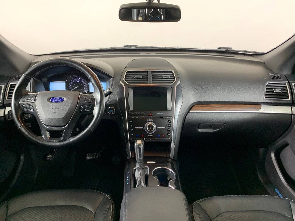 Ford Explorer б/у, 2017, Автоматическая. Фото: #11