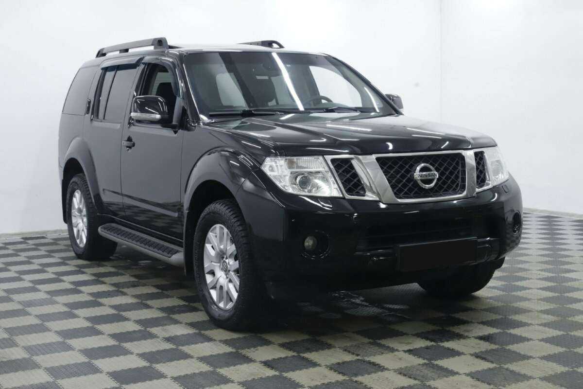 Nissan Pathfinder б/у, 2014, Автоматическая. Фото: #2
