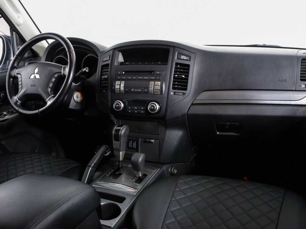 Mitsubishi Pajero б/у, 2013, Автоматическая. Фото: #12