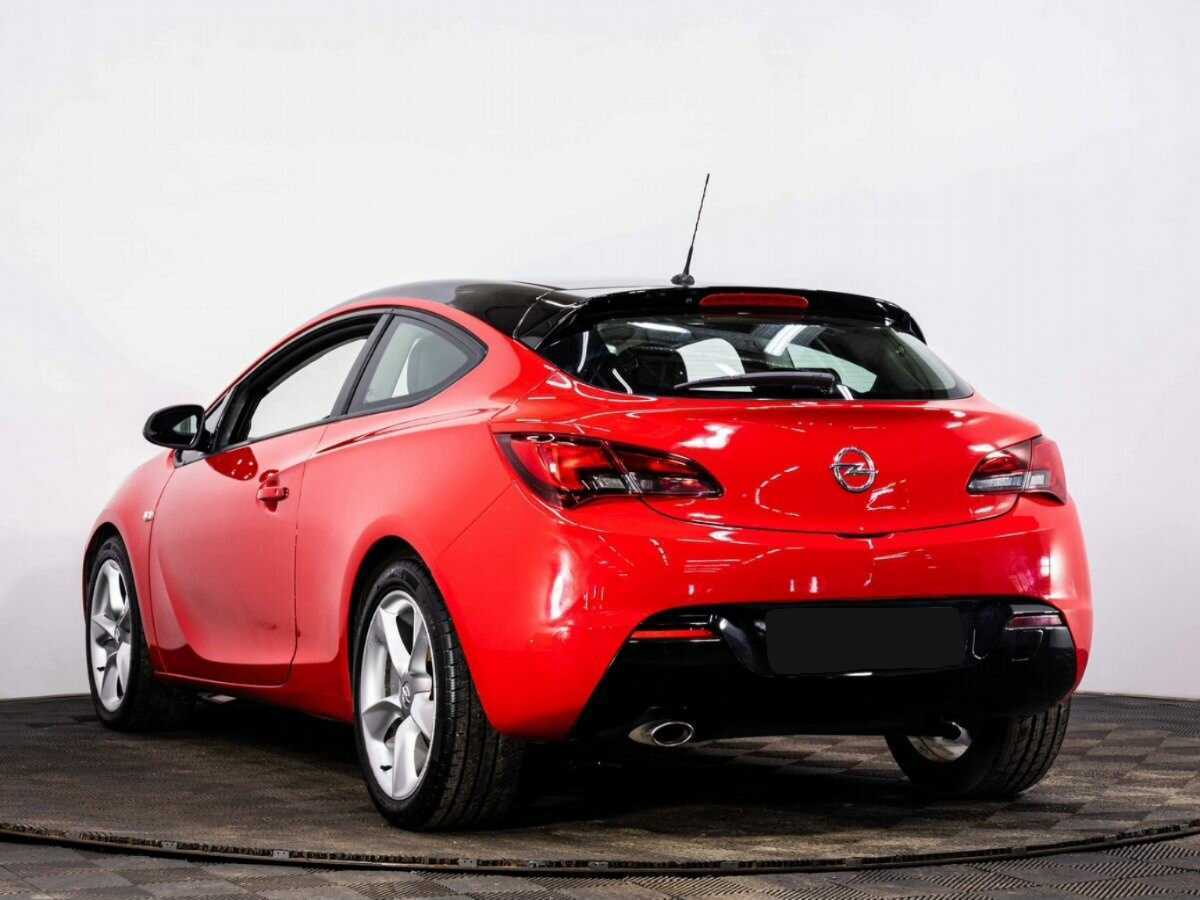 Opel Astra б/у, 2012, Механическая. Фото: #3