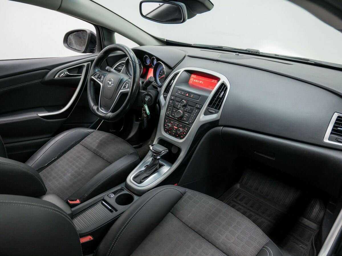 Opel Astra б/у, 2012, Автоматическая. Фото: #4