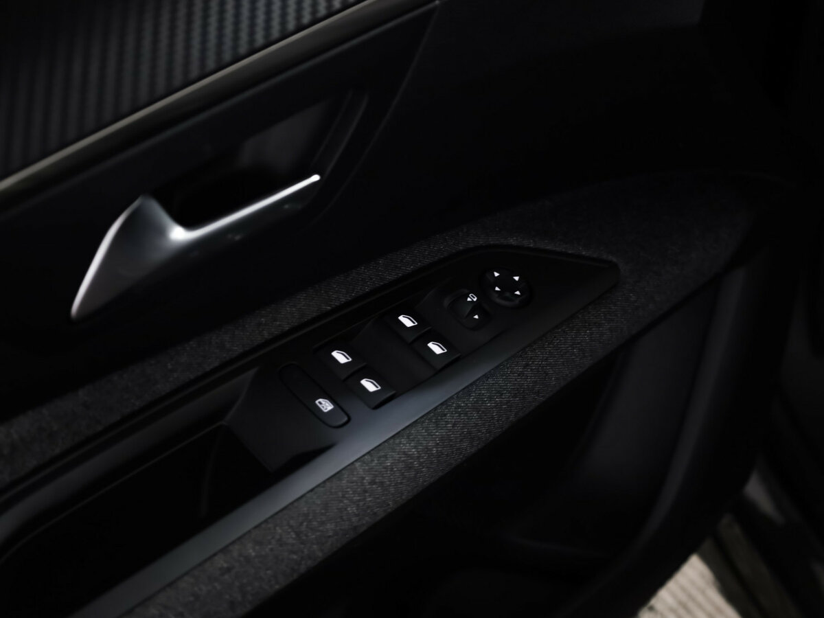 Peugeot 3008 б/у, 2020, Автоматическая. Фото: #10