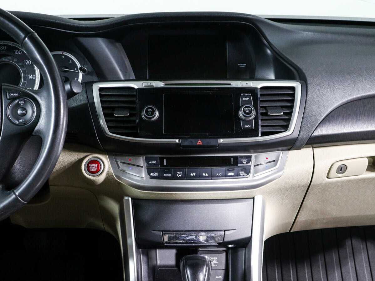 Honda Accord б/у, 2012, Автоматическая. Фото: #11