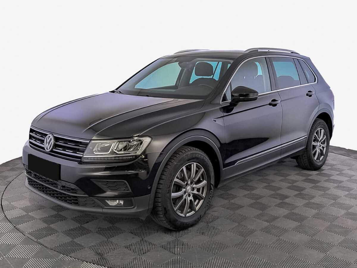 Volkswagen Tiguan б/у, 2018, Роботизированная. Посмотреть фото