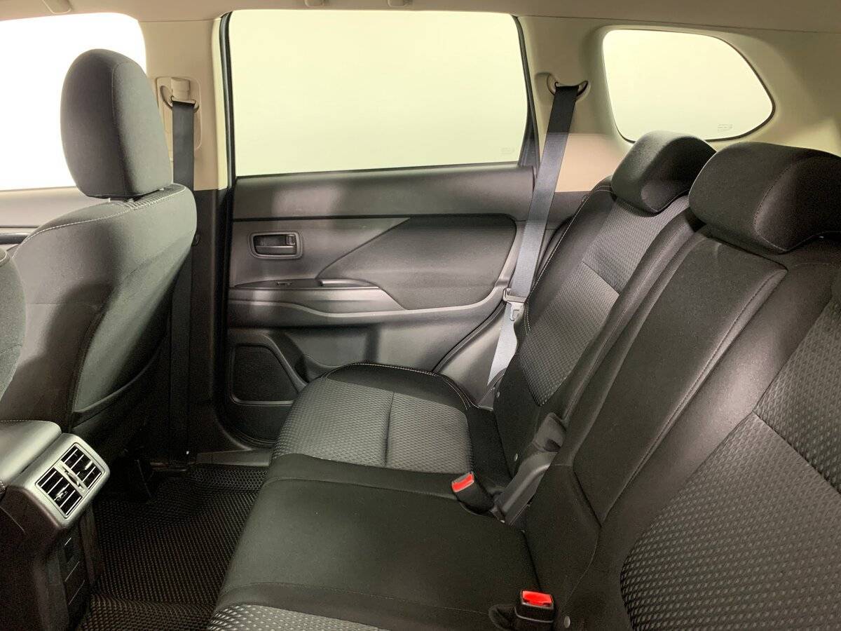 Mitsubishi Outlander б/у, 2019, Вариатор. Фото: #17