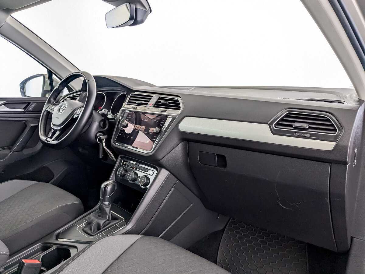 Volkswagen Tiguan б/у, 2019, Роботизированная. Фото: #8