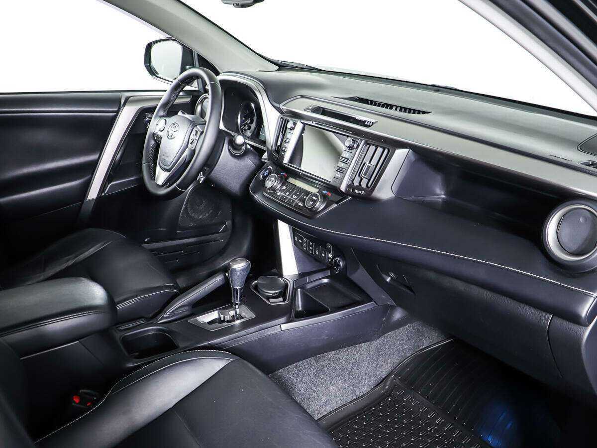 Toyota RAV4 б/у, 2018, Автоматическая. Фото: #9