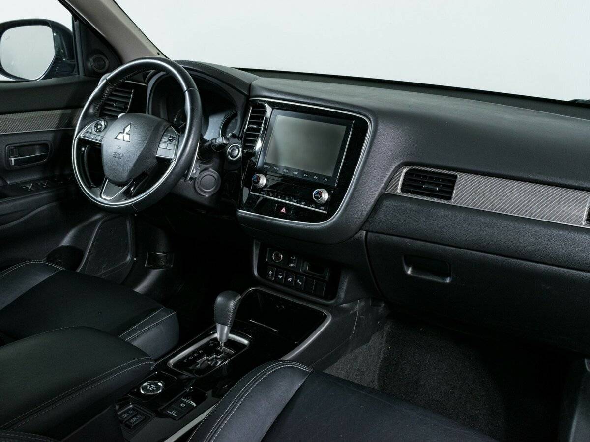 Mitsubishi Outlander б/у, 2020, Вариатор. Фото: #10
